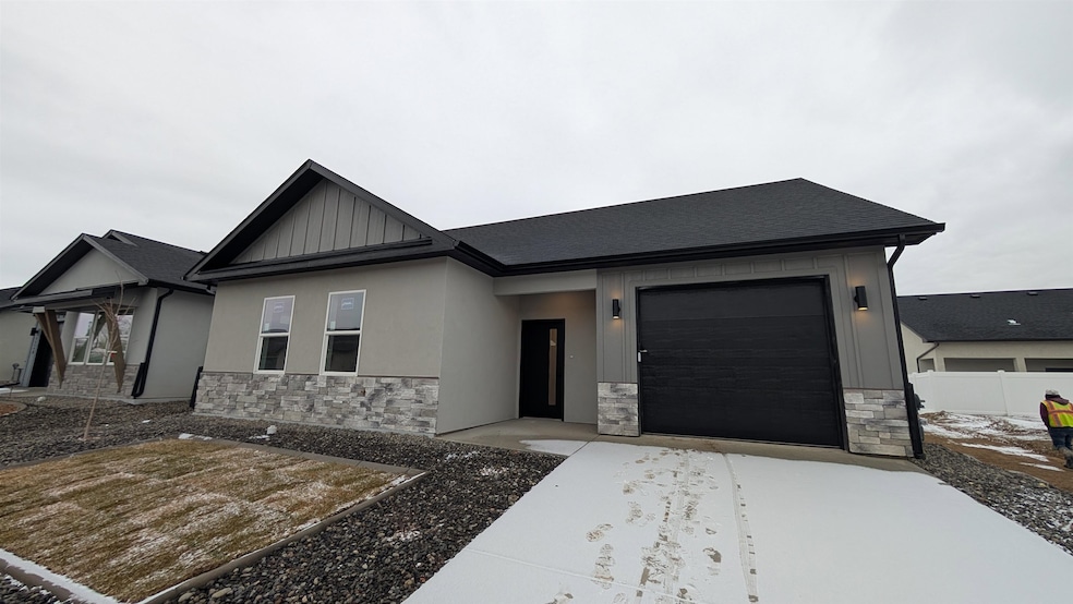 2459 Revere Rd unit A, Grand Junction, CO 81505 - photo 1