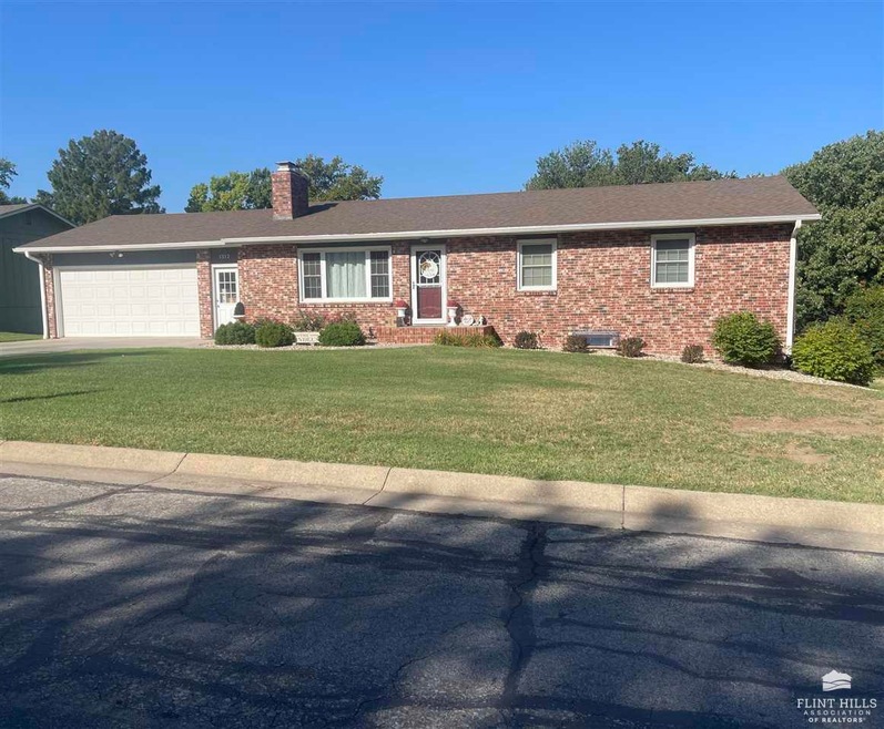 1312 Highland Dr, Concordia, KS 66901 MLS FHR20232283