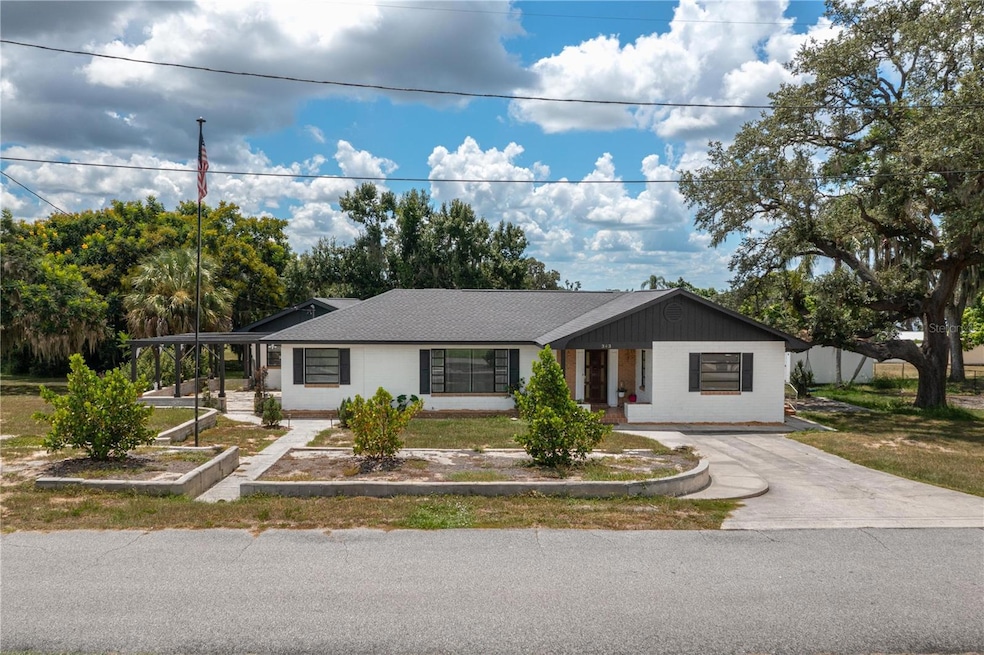 343 W B St, Frostproof, FL 33843 - photo 1