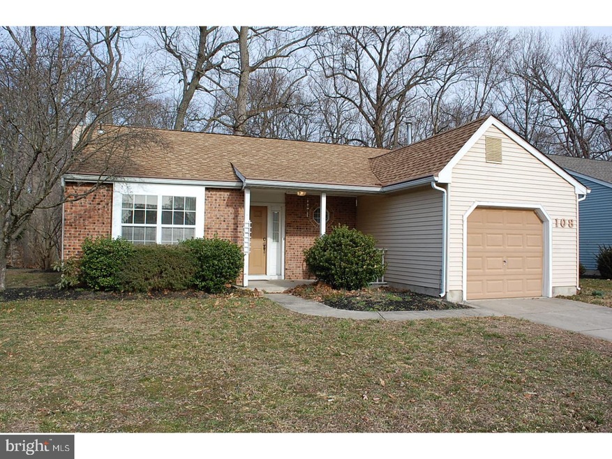 108 Lakebridge Dr, Woodbury, NJ 08096 - photo 1