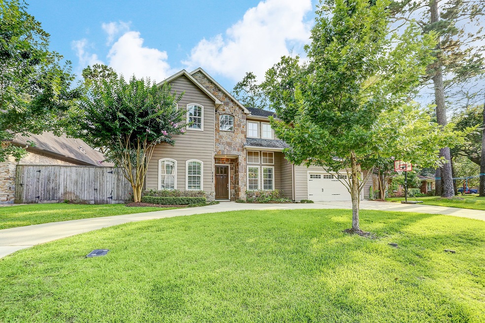 8323 Leafy Ln, Houston, TX 77055 - photo 1