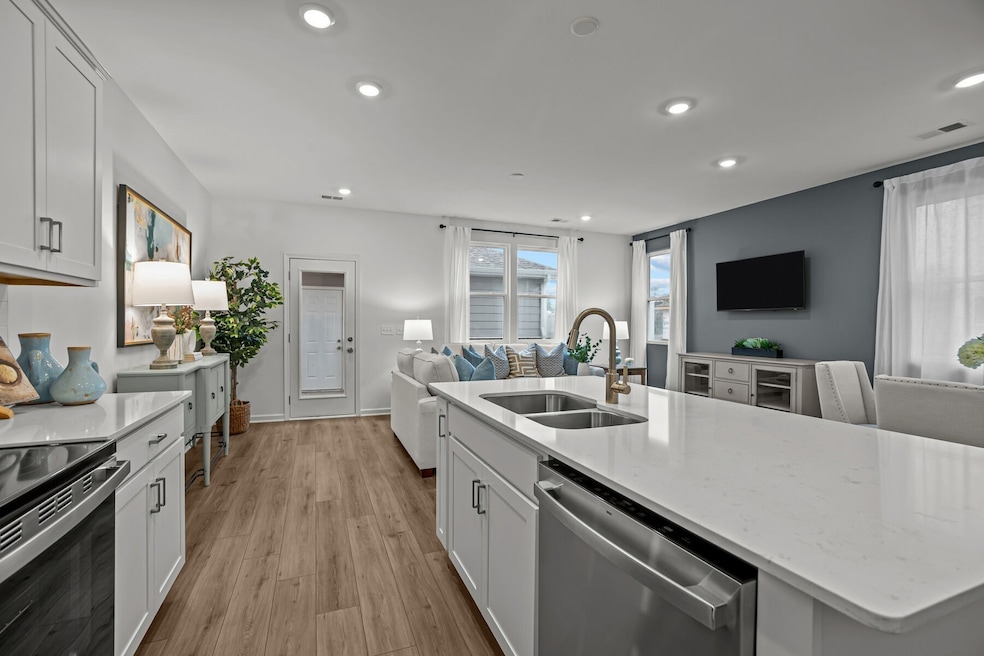 For Sale $399,990 • Co-Listing Agent