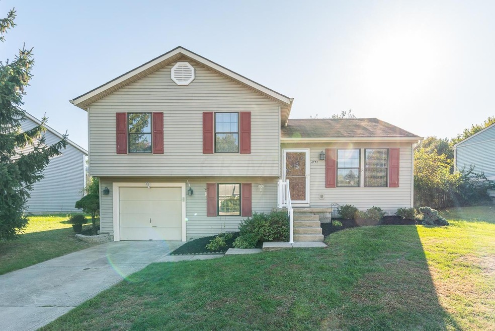 2747 Moonlight Ln, Columbus, OH 43207 - photo 1