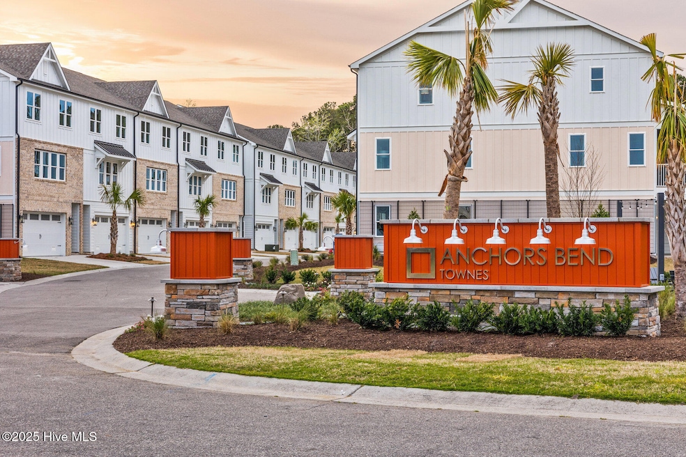 Pending $544,500 • Co-Listing Agent