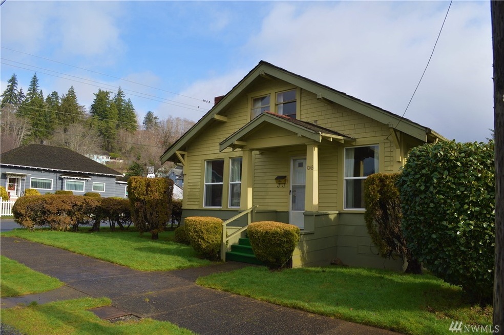 1043 Water St, Raymond, WA 98577 - photo 1