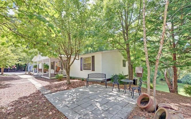 6887 George Barnes Rd, Murrayville, GA 30564 - photo 1