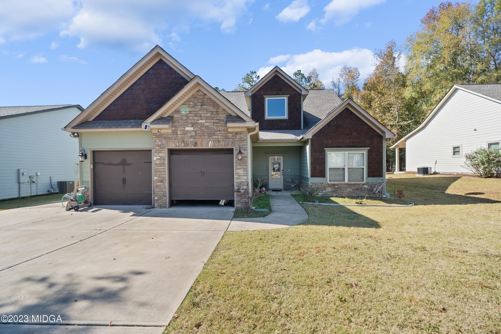 821 Natures Walk, Gray, GA 31032 - photo 1