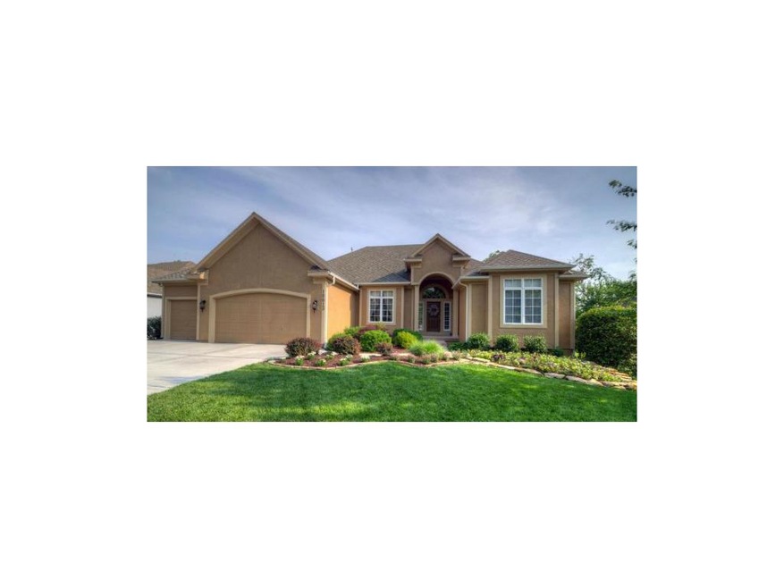 Beautifully maintained & upgraded home backs to 9 