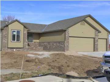 Exterior Front w/3rd car garage