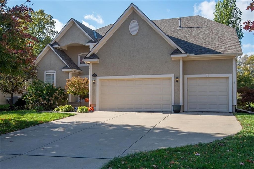 14770 S Glen Eyrie St, Olathe, KS 66061 - photo 1
