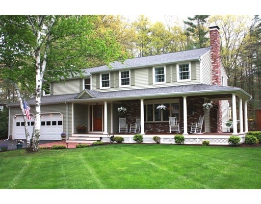 15 Penobscot St, Medfield, MA 02052 - photo 1