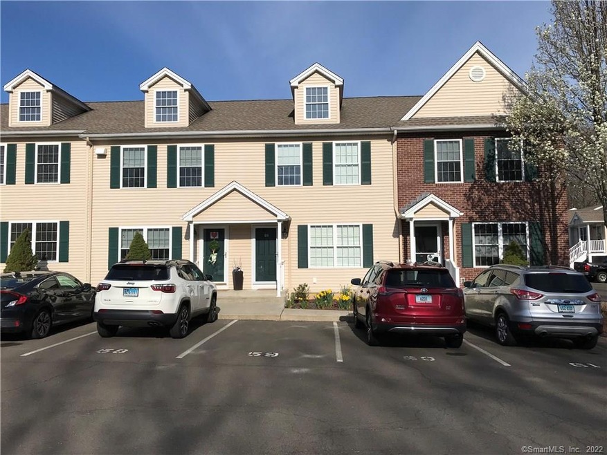 530 Center St unit B8, Wallingford, CT 06492 - photo 1