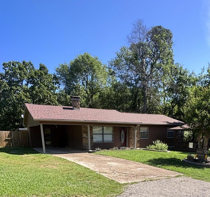 1303 Bert St, Mena, AR 71953 - photo 1