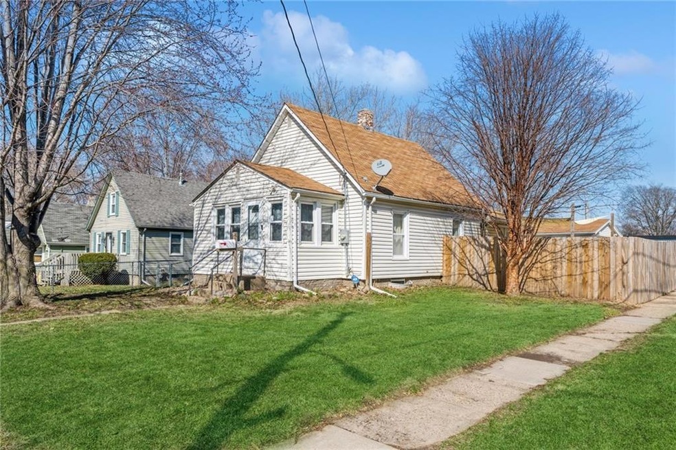 4001 7th St, Des Moines, IA 50313 - photo 1