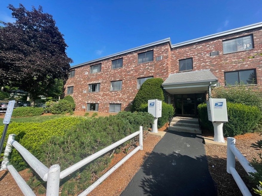 69 Milliken Ave unit 5, Franklin, MA 02038 - photo 1