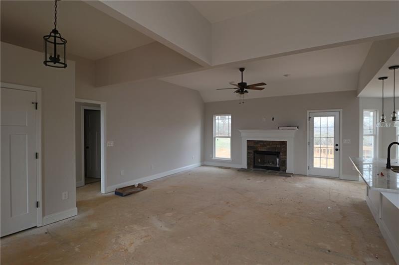 175 Willow Haven St SE, Calhoun, GA 30701 - photo 1