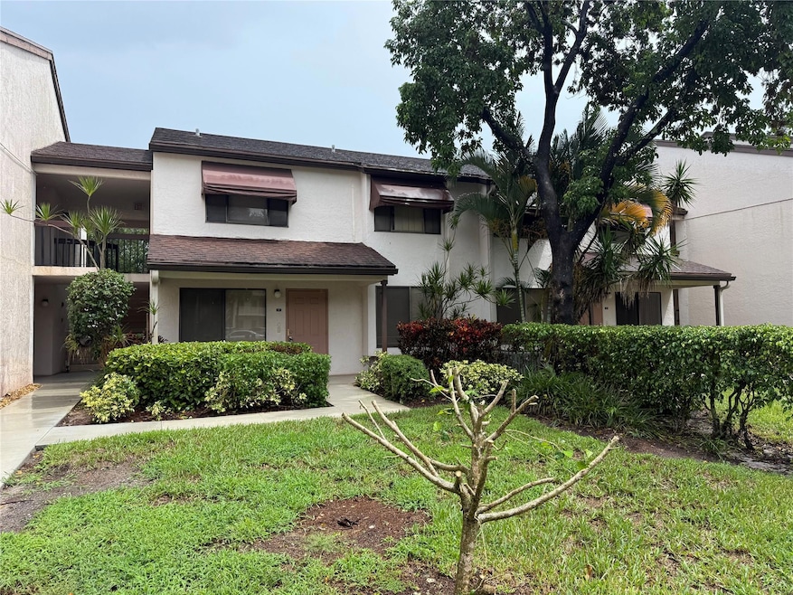 5068 Rose Hill Dr unit 1030, Boynton Beach, FL 33437 - photo 1