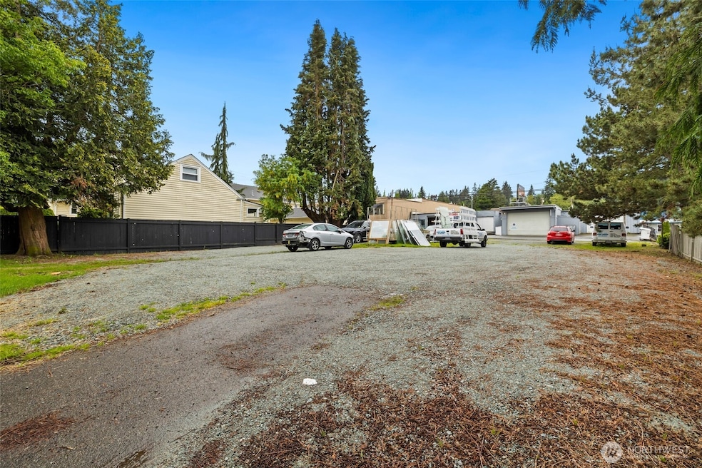 4318 Hoyt Ave, Everett, WA 98201 - photo 1