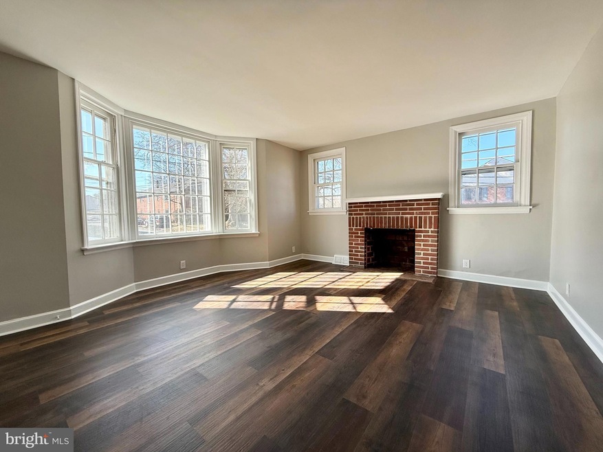 4245 Valley Rd unit 1, Drexel Hill, PA 19026 - photo 1