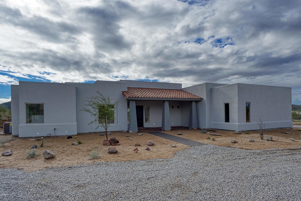 1601 E Ca-002-15-Front-MLS_Size