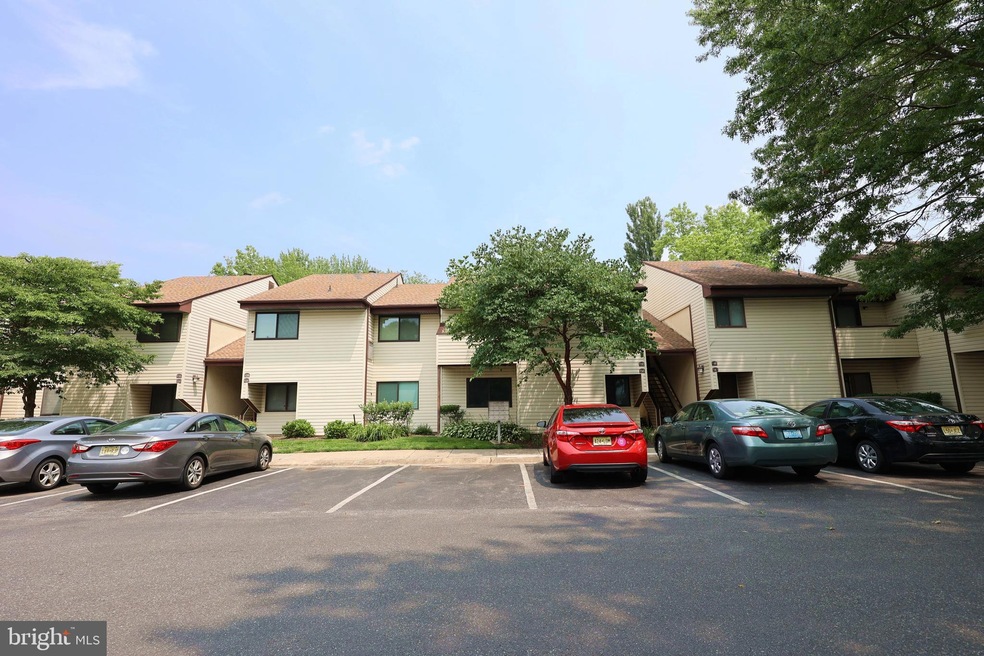 13 B E Daisy La, Mount Laurel, NJ 08054 - photo 1