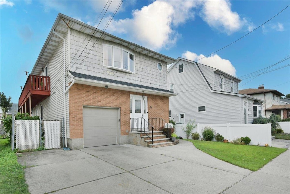 For Sale $995,000