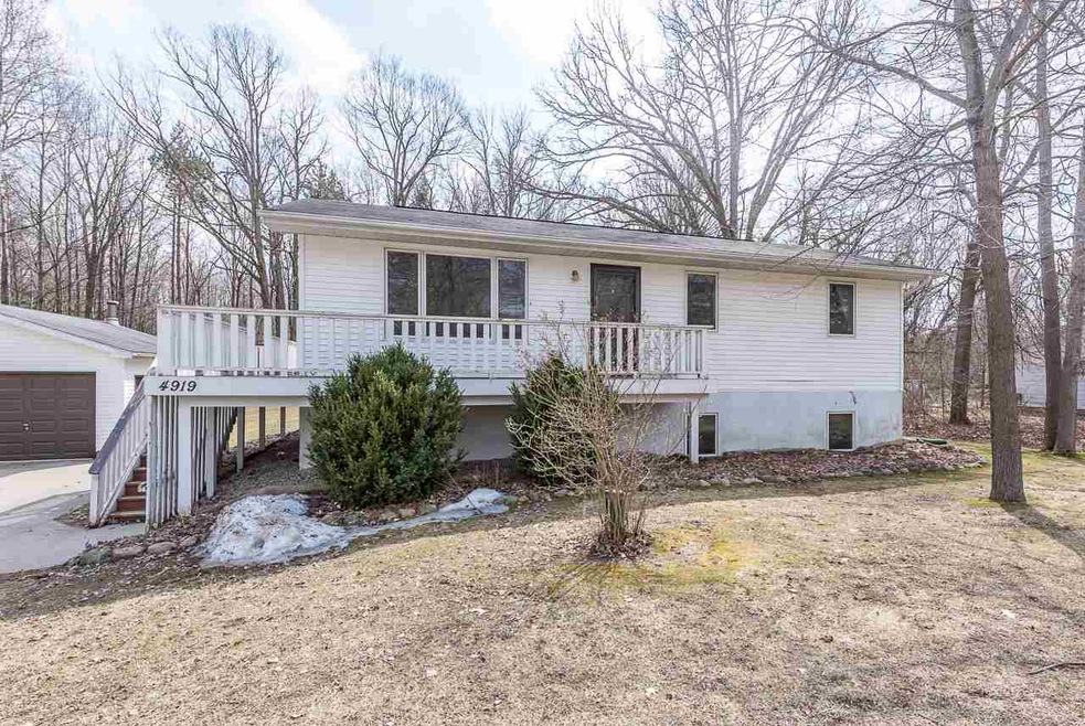 4919 Elmer Dr, Midland, MI 48640 - photo 1