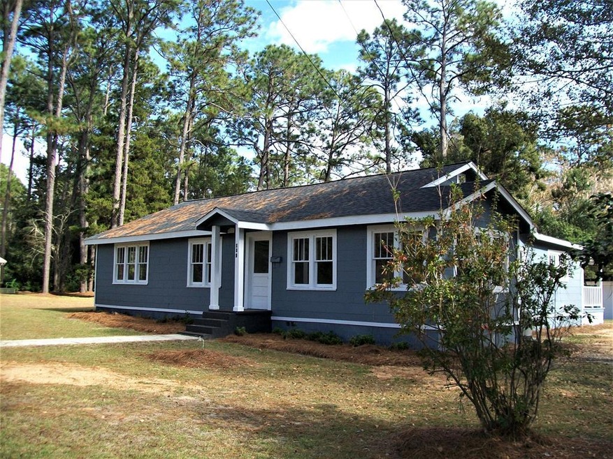 614 Wheeler Ave N, Douglas, GA 31533 - photo 1