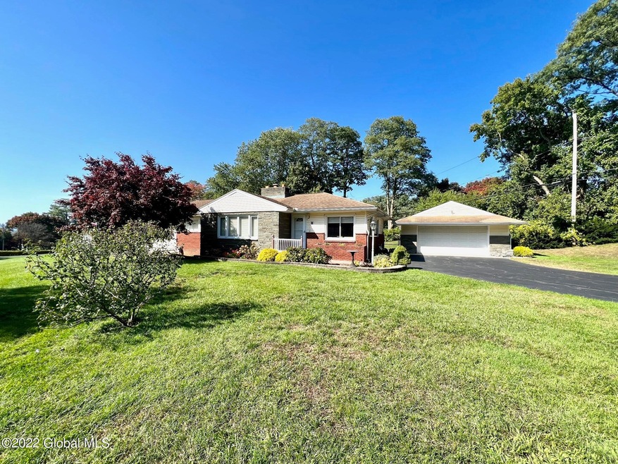 11 Newcomb Dr, Albany, NY 12211 - photo 1