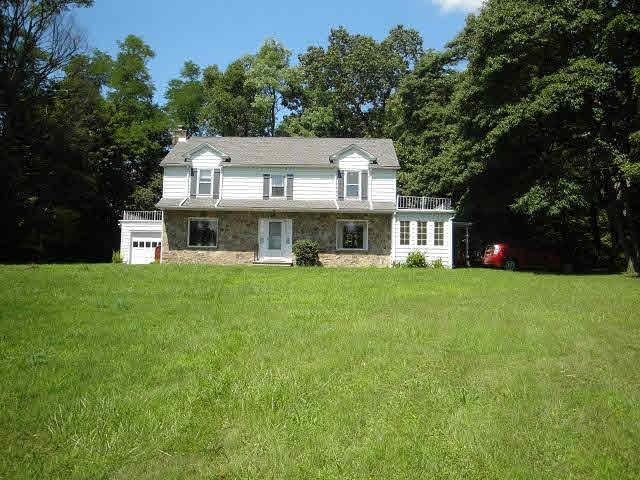 22 Barrytown Rd, Red Hook, NY 12571 - photo 1