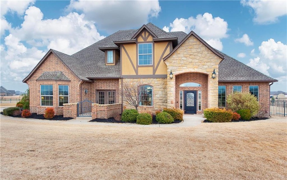 23792 Casa Blanca, Edmond, OK 73025 - photo 1