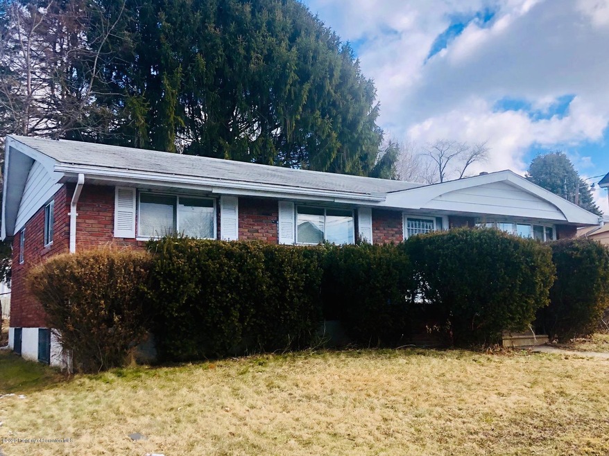 1121 E State St, Archbald, PA 18403 - photo 1