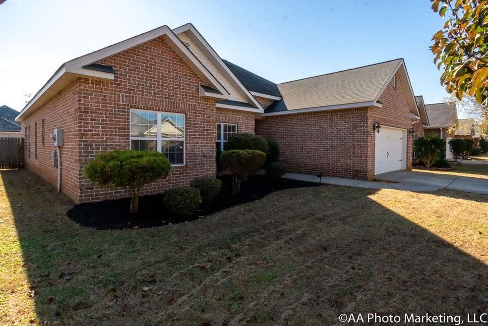 121 Glen Arbor Ln, Warner Robins, GA 31088 - photo 1