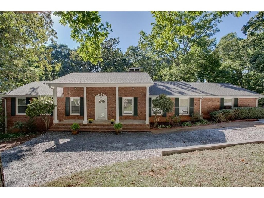 2332 Donnie Lee Dr, Gainesville, GA 30506 - photo 1