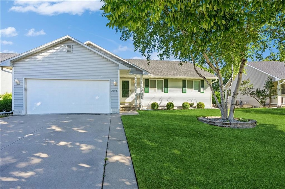 2608 Bent Ridge Ct, Des Moines, IA 50320 - photo 1
