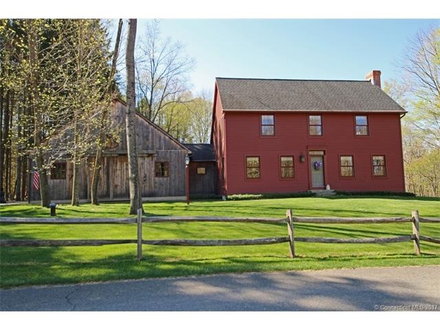 176 Quanopaug Trail, Woodbury, CT 06798 - photo 1