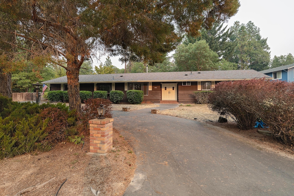 circular driveway