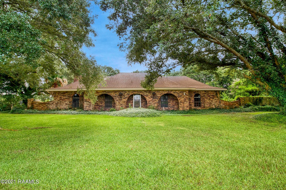 216 Herbert Rd Front