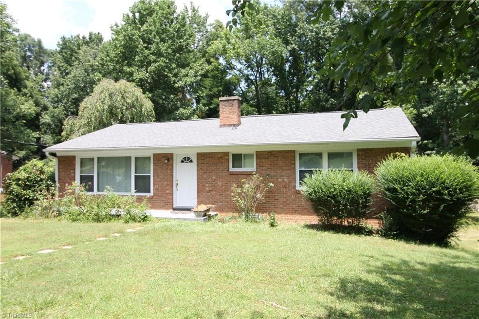 All brick home with 3 year old roof!