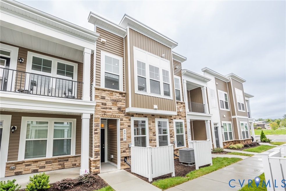 3817 Maze Runner Dr, Midlothian, VA 23112 - photo 1