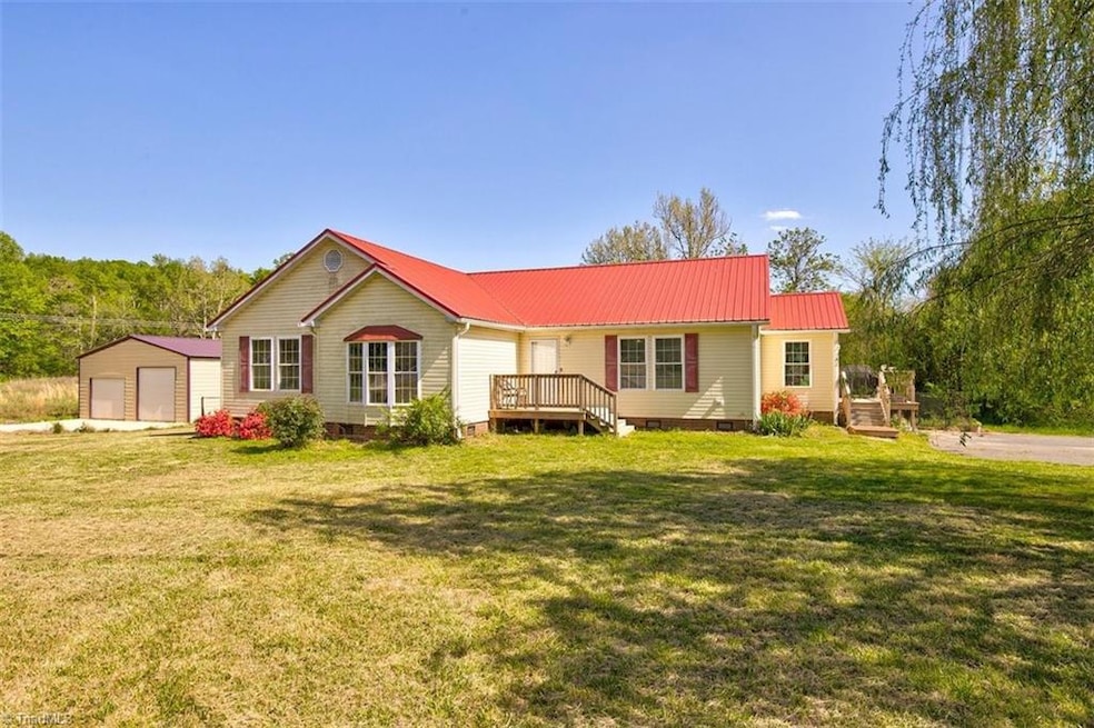 1396 Willow Downs Ct, Asheboro, NC 27205 - photo 1