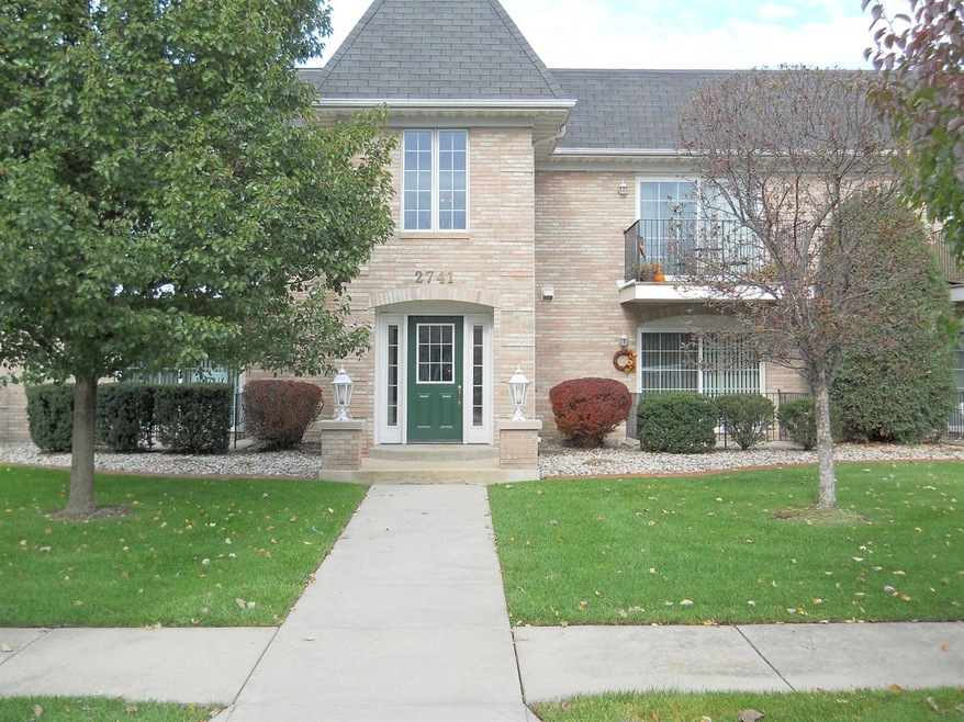 2741 Georgetowne Dr unit A1, Highland, IN 46322 - photo 1