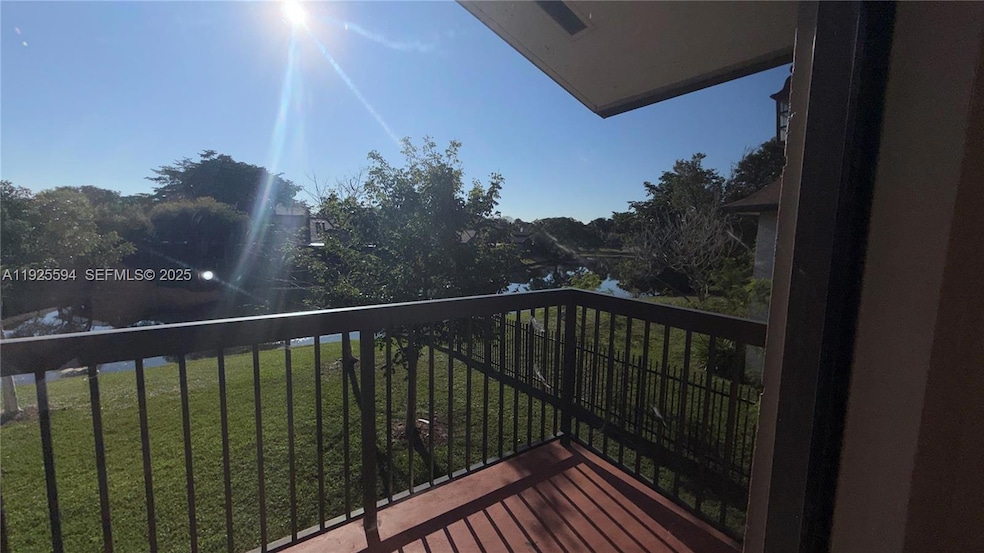 9788 Nob Hill Ct unit 9788, Sunrise, FL 33351 - photo 1