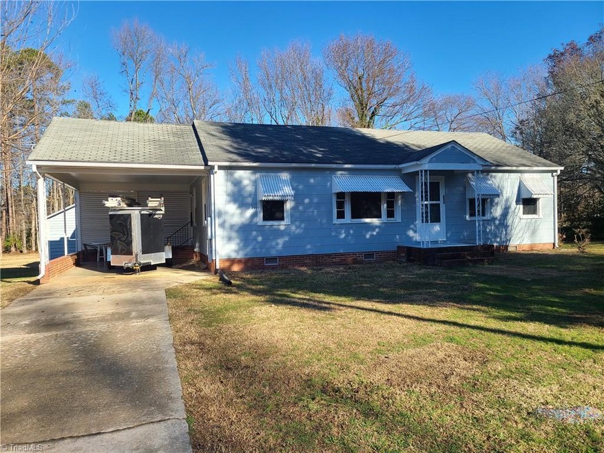 728 Morgan Ave, Asheboro, NC 27205 - photo 1