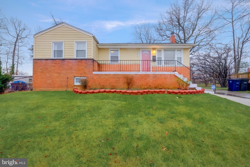 5401 76th Ct, Hyattsville, MD 20784 - photo 1