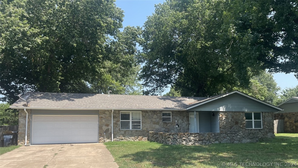 283 E Glenpool Blvd, Glenpool, OK 74033 - photo 1