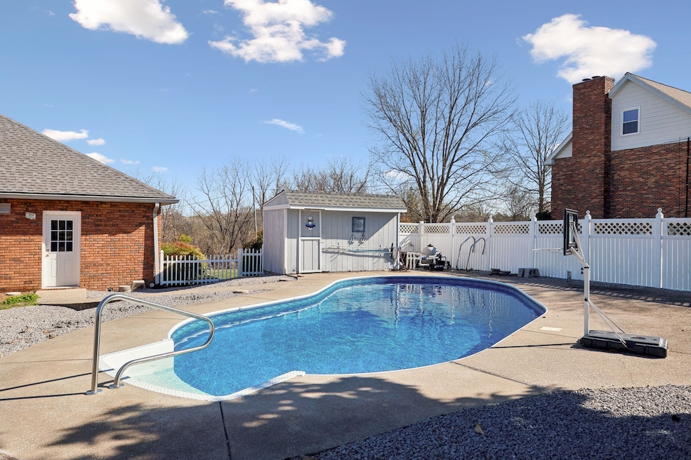 For Sale $623,499 • Co-Listing Agent