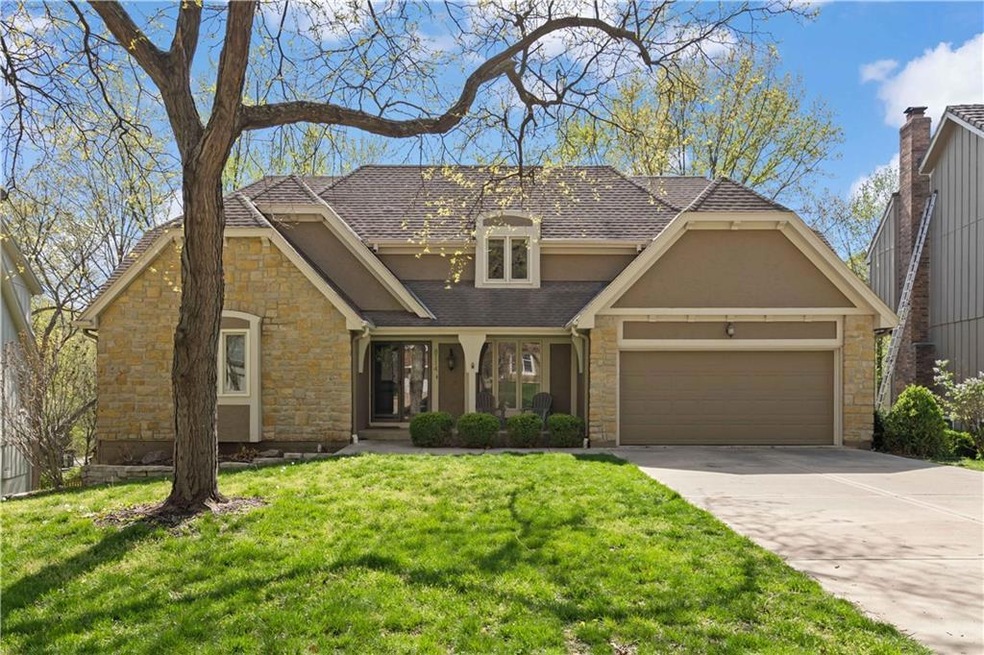 8114 Acuff Ln, Lenexa, KS 66215 - photo 1