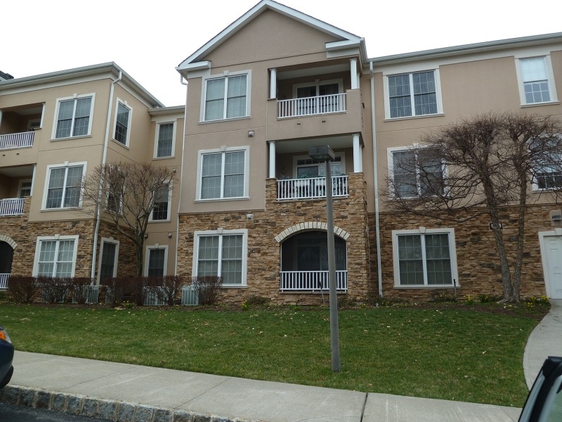 1105 Carter Dr, Rockaway, NJ 07866 - photo 1