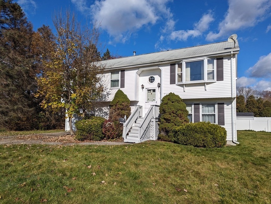 540 Lafayette St, Somerset, MA 02726 MLS 73179678